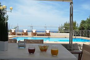 Chrysiida Luxury Suites