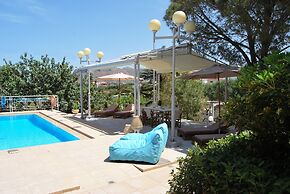 Chrysiida Luxury Suites