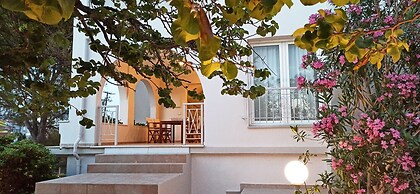 Chrysiida Luxury Suites