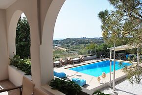 Chrysiida Luxury Suites