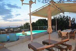 Chrysiida Luxury Suites