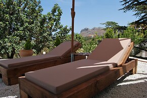 Chrysiida Luxury Suites