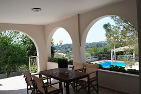 Chrysiida Luxury Suites