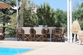 Chrysiida Luxury Suites