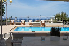 Chrysiida Luxury Suites