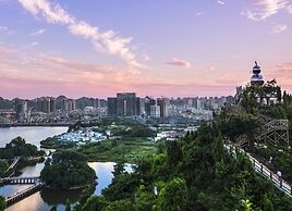 DoubleTree by Hilton Hotel Anshun