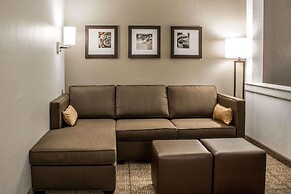 Comfort Suites Hartville - North Canton