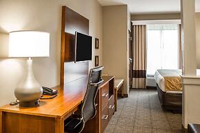 Comfort Suites Hartville - North Canton