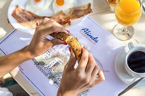 Alinda Hotel