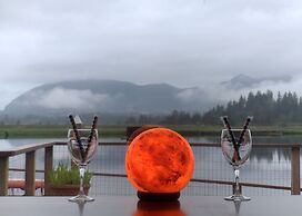 Wheeler on the Bay Lodge & Marina