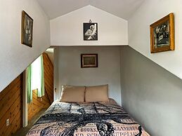 Wheeler on the Bay Lodge & Marina