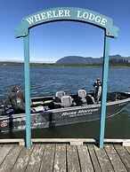 Wheeler on the Bay Lodge & Marina