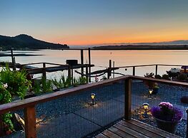 Wheeler on the Bay Lodge & Marina