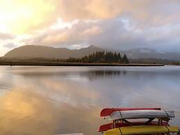 Wheeler on the Bay Lodge & Marina