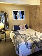 Wheeler on the Bay Lodge & Marina