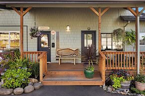 Wheeler on the Bay Lodge & Marina