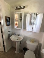 Wheeler on the Bay Lodge & Marina