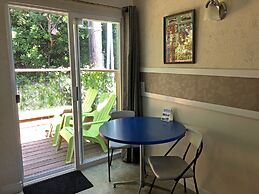 Wheeler on the Bay Lodge & Marina