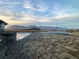 Wheeler on the Bay Lodge & Marina