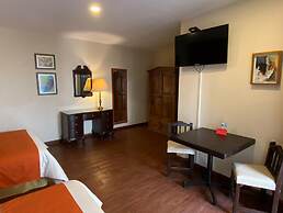 Capital O La Huerta Golf & Hotel