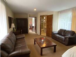 Capital O La Huerta Golf & Hotel