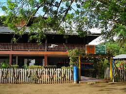 Playa de Oro Lodge