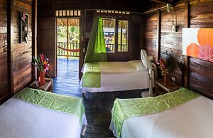 Playa de Oro Lodge