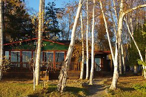 Hay Lake Lodge & Cottages