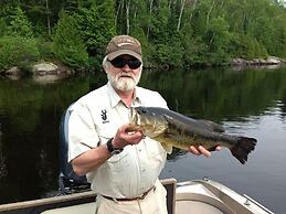 Hay Lake Lodge & Cottages