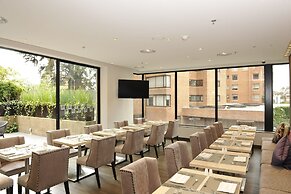 Bs Rosales Hotel And Suites