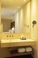 Bs Rosales Hotel And Suites