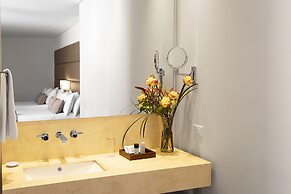 Bs Rosales Hotel And Suites