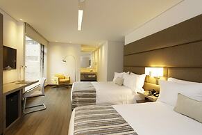 Bs Rosales Hotel And Suites