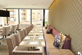 Bs Rosales Hotel And Suites