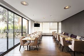 Bs Rosales Hotel And Suites