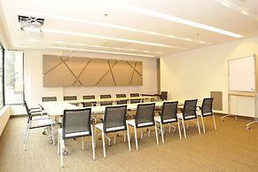 Bs Rosales Hotel And Suites