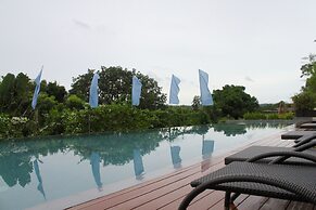 Ocean Suites Boutique Hotel