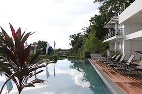 Ocean Suites Boutique Hotel