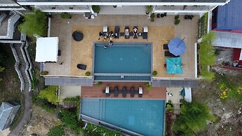 Ocean Suites Boutique Hotel