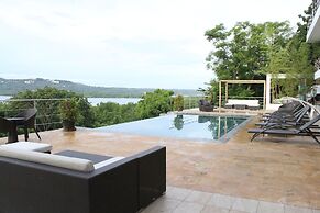 Ocean Suites Boutique Hotel