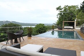 Ocean Suites Boutique Hotel