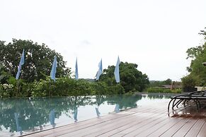 Ocean Suites Boutique Hotel