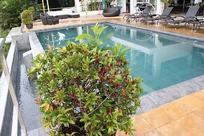 Ocean Suites Boutique Hotel