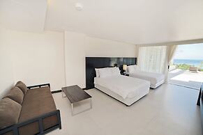Ocean Suites Boutique Hotel