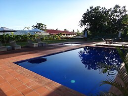 Travellers Point Hotel