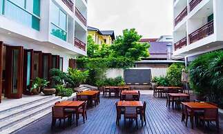 Sabaidee at Lao Hotel