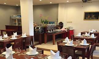 Sabaidee at Lao Hotel