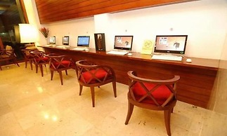 Sabaidee at Lao Hotel