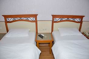 Ozturk Hotel