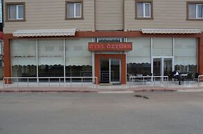Ozturk Hotel